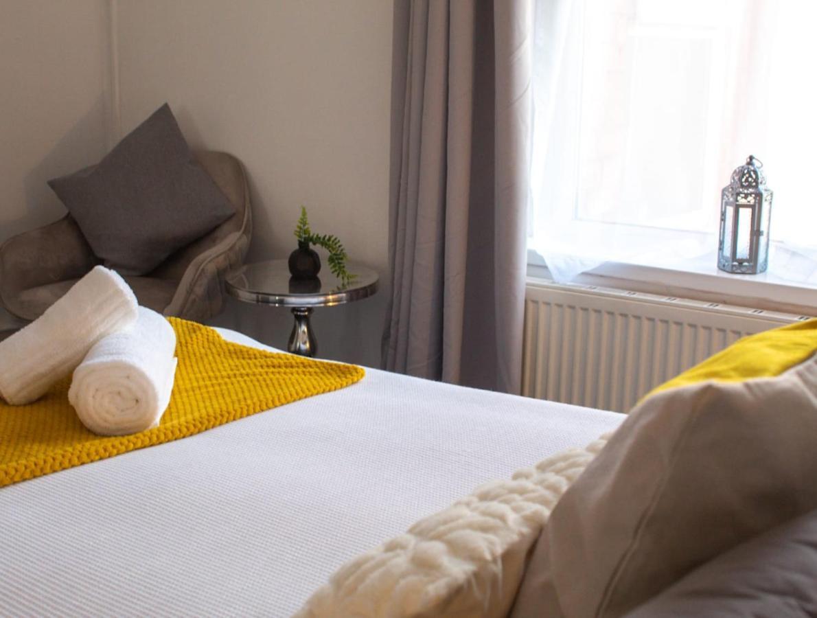 Shm Stays Hs2 Workers Great For Long Term Stays & Short Stays, 15 Min Drive To City Centre & Airport 2 Min Walk To Shops And Train Station Μπέρμιγχαμ Εξωτερικό φωτογραφία